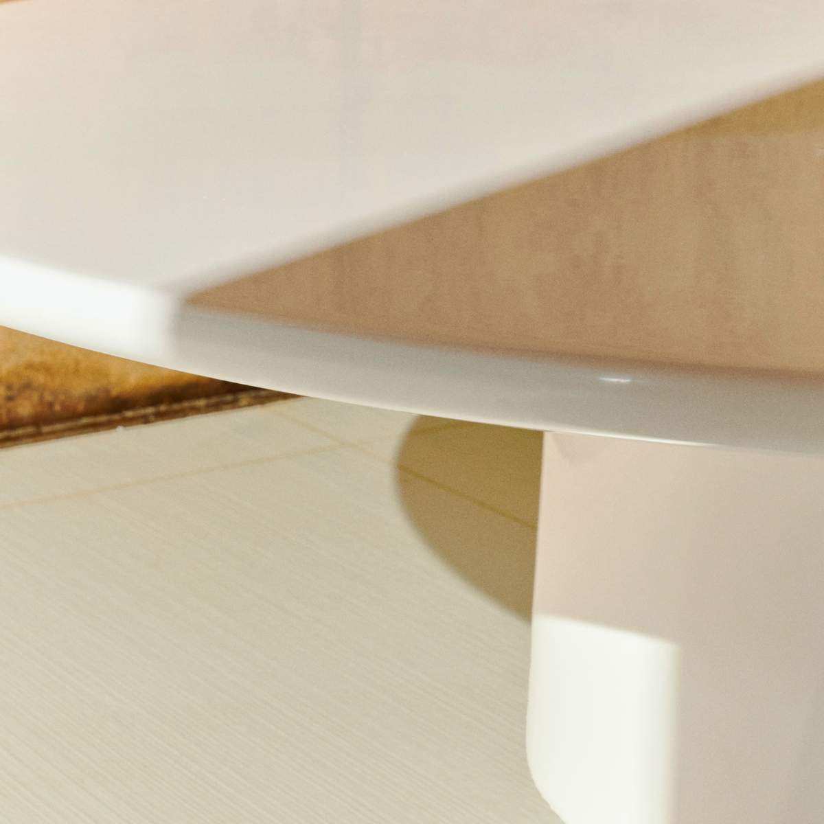 Kave Home Albanella coffee table in cement with glossy green finish Ø110cm