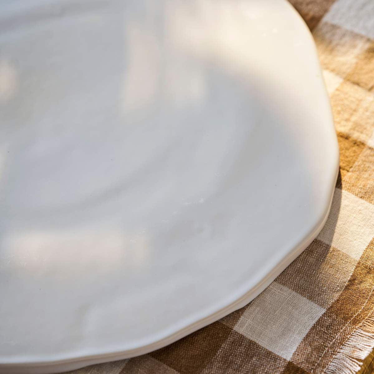 Garden Trading Alderley Round Serving Board Chalk