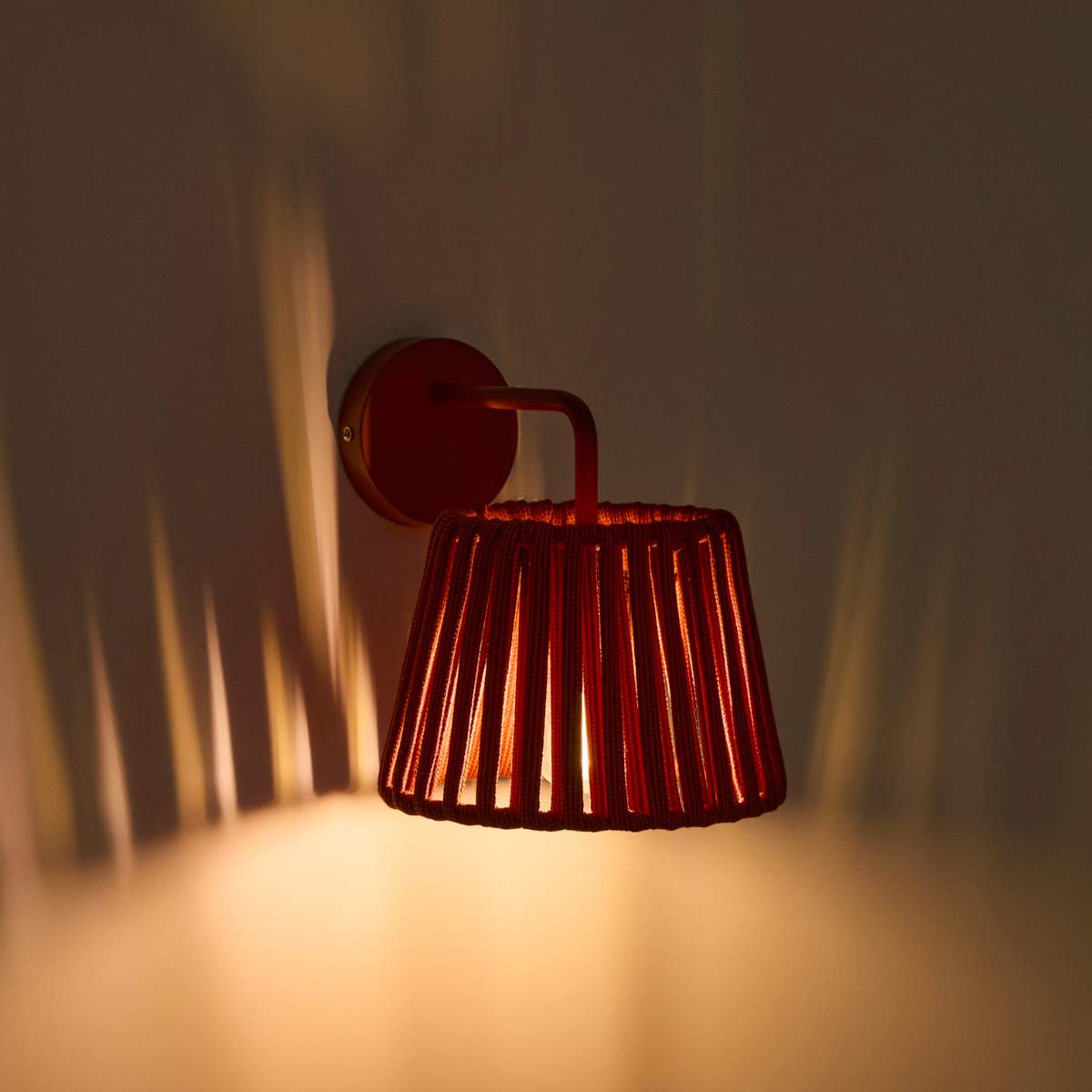 Kave Home Aldet terracotta outdoor wall light in flat rope cord and metal