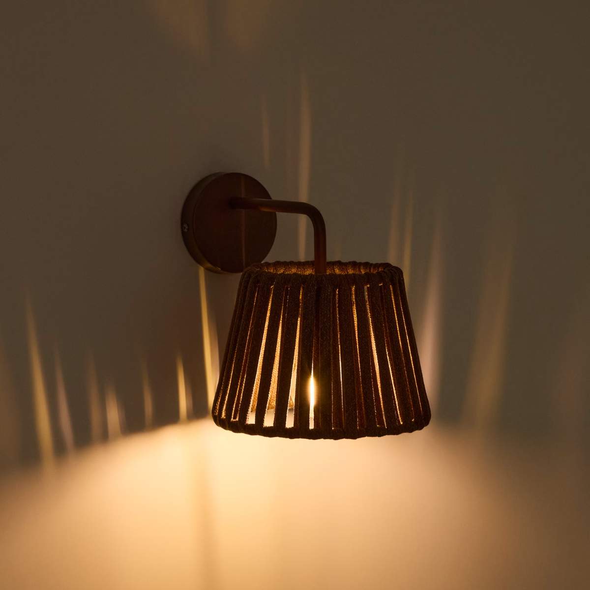 Kave Home Aldet terracotta outdoor wall light in flat rope cord and metal