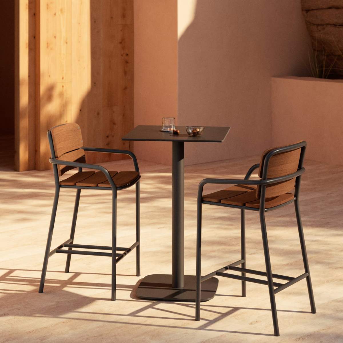 Kave Home Algueret Stool Solid Eucalyptus Wood Natural Finish and Black Aluminum 65 cm FSC 100%