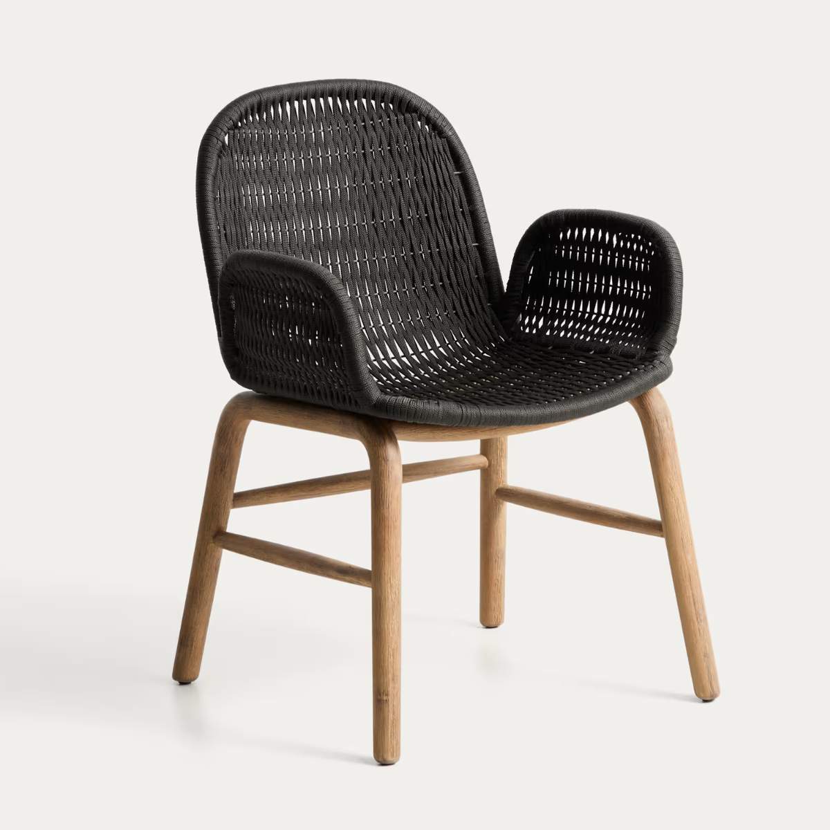 Kave Home Alipa chair with armrests in FSC 100% solid acacia wood and dark grey rope cord