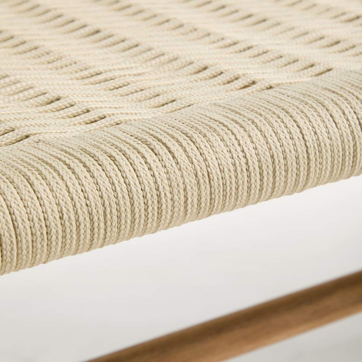 Kave Home Alipa bench in FSC 100% solid acacia wood and dark grey rope cord 200 cm