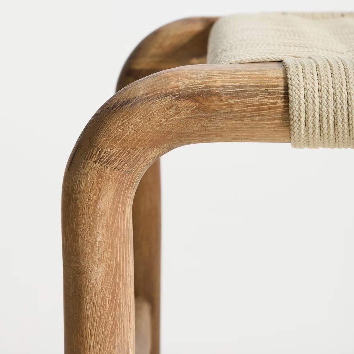 Kave Home Alipa bench in FSC 100% solid acacia wood and dark grey rope cord 200 cm