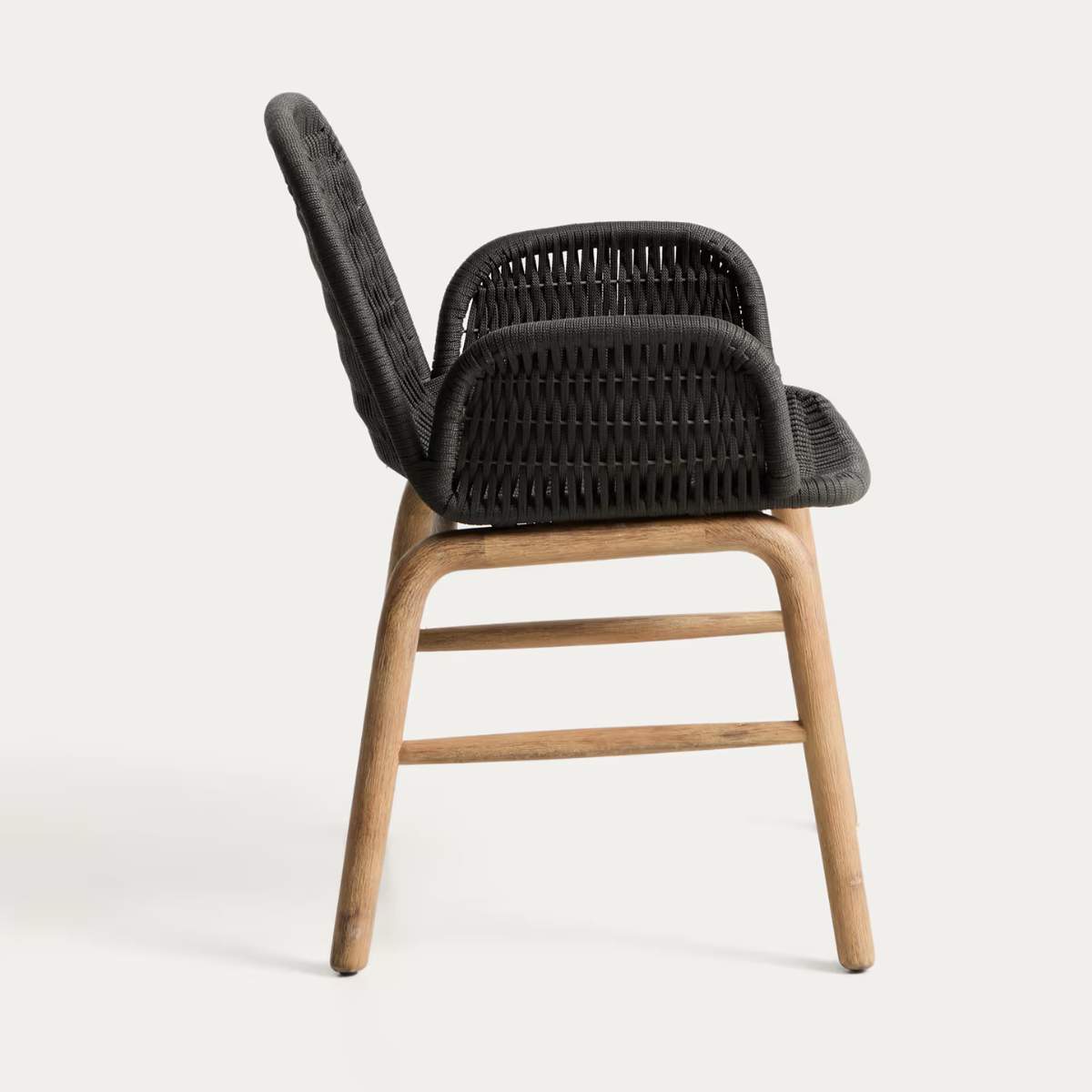 Kave Home Alipa chair with armrests in FSC 100% solid acacia wood and dark grey rope cord