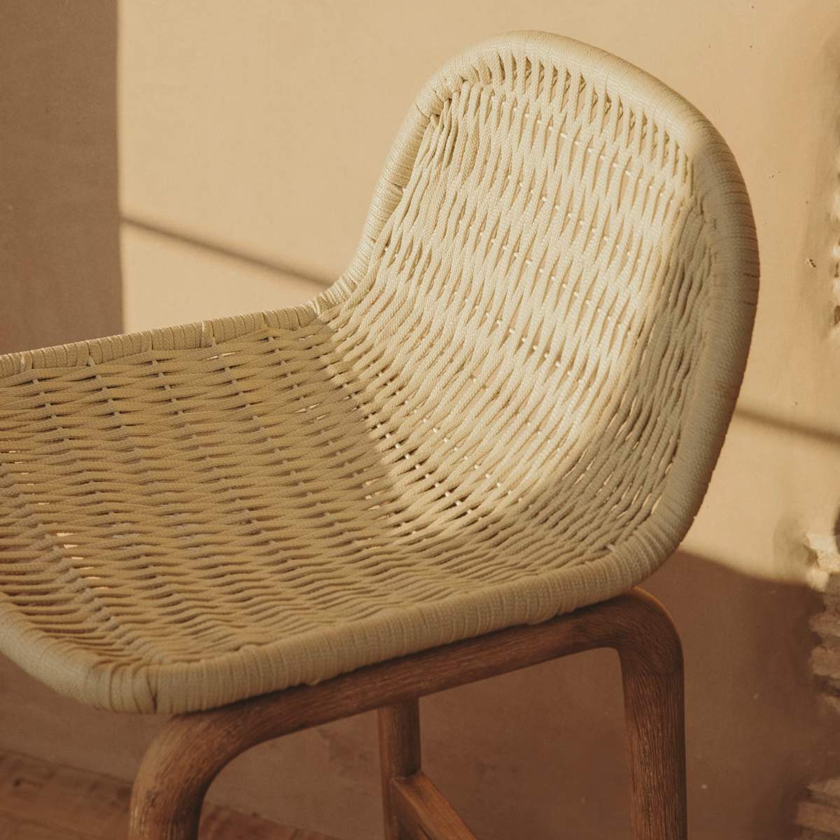 Kave Home Alipa stool in FSC 100% solid acacia wood and dark grey rope cord 75 cm