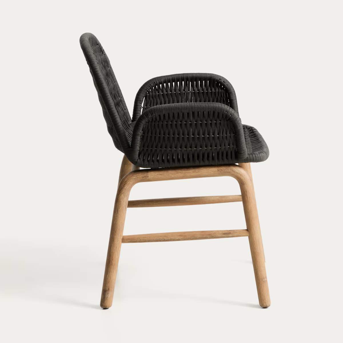 Kave Home Alipa chair with armrests in FSC 100% solid acacia wood and dark grey rope cord