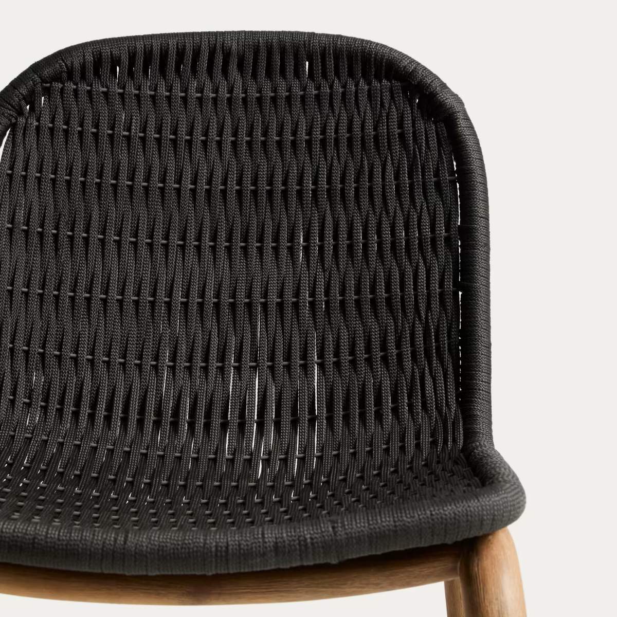 Kave Home Alipa chair in FSC 100% solid acacia wood and ecru rope cord