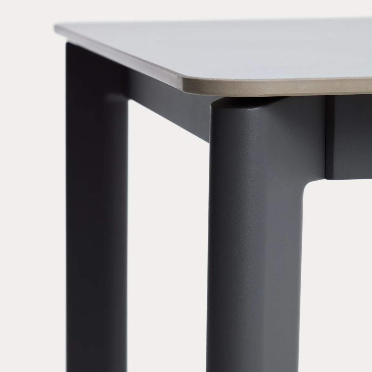 Kave Home Anafi table in sintered stone and graphite aluminium 140 x 80 cm