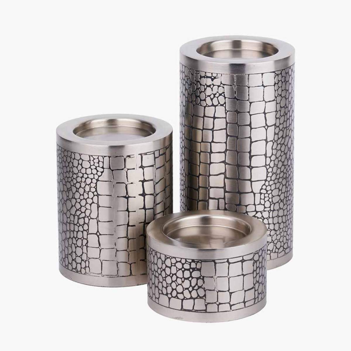 Pacific Lifestyle S/3 Antique Silver Croc Print Metal Pillar Candle Holders