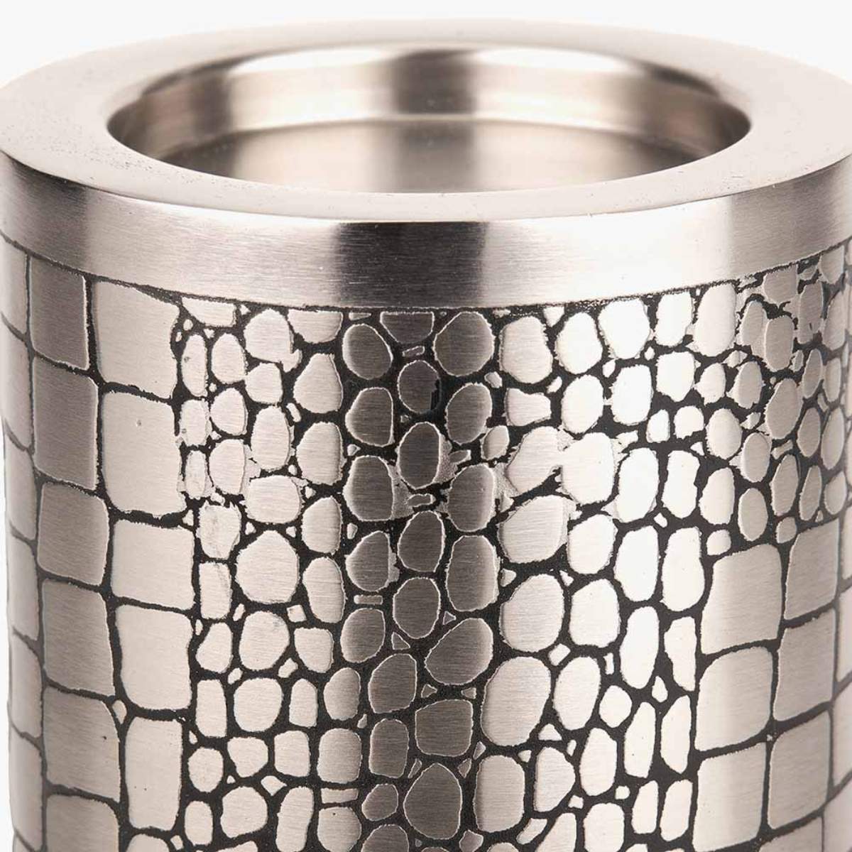 Pacific Lifestyle S/3 Antique Silver Croc Print Metal Pillar Candle Holders