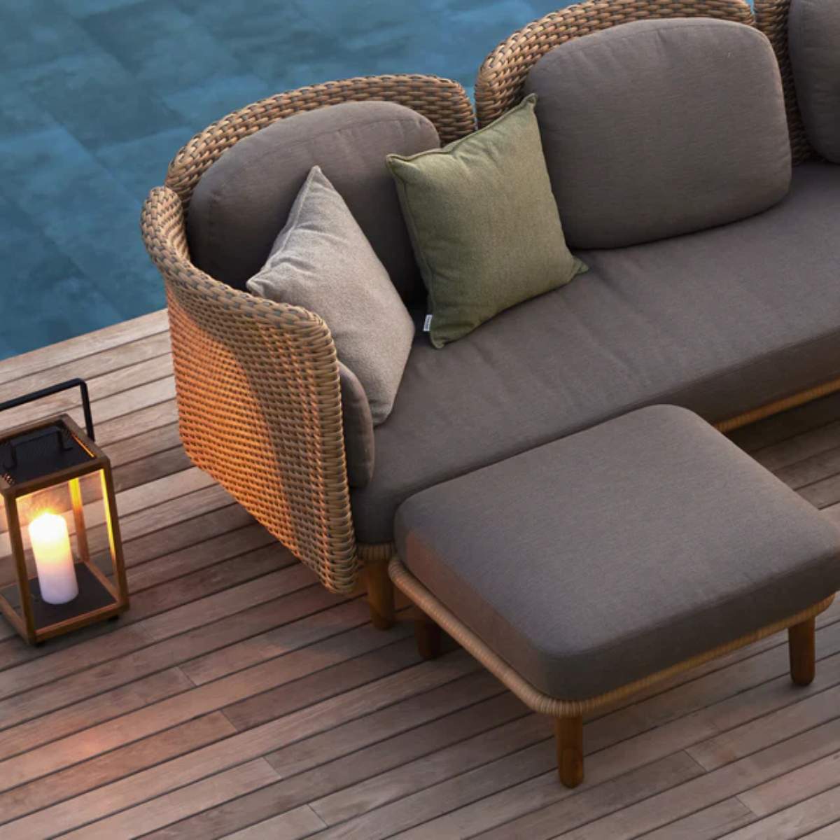 Cane-line Arch 3-Seater Sofa w/ Low Arm/Backrest & Chaise Lounge