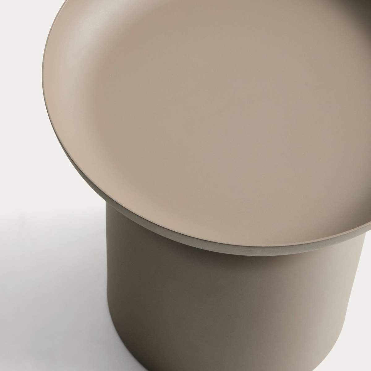 Kave Home Arcola side table in brown aluminium Ø45cm