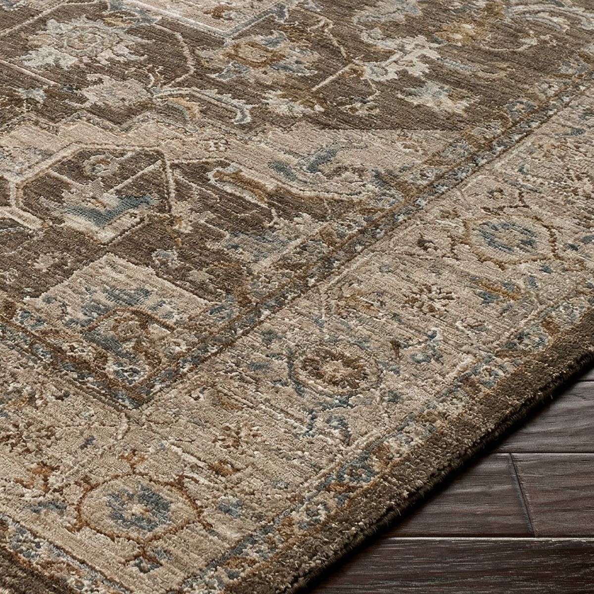 Surya Livabliss Arda Vintage Traditional Rug
