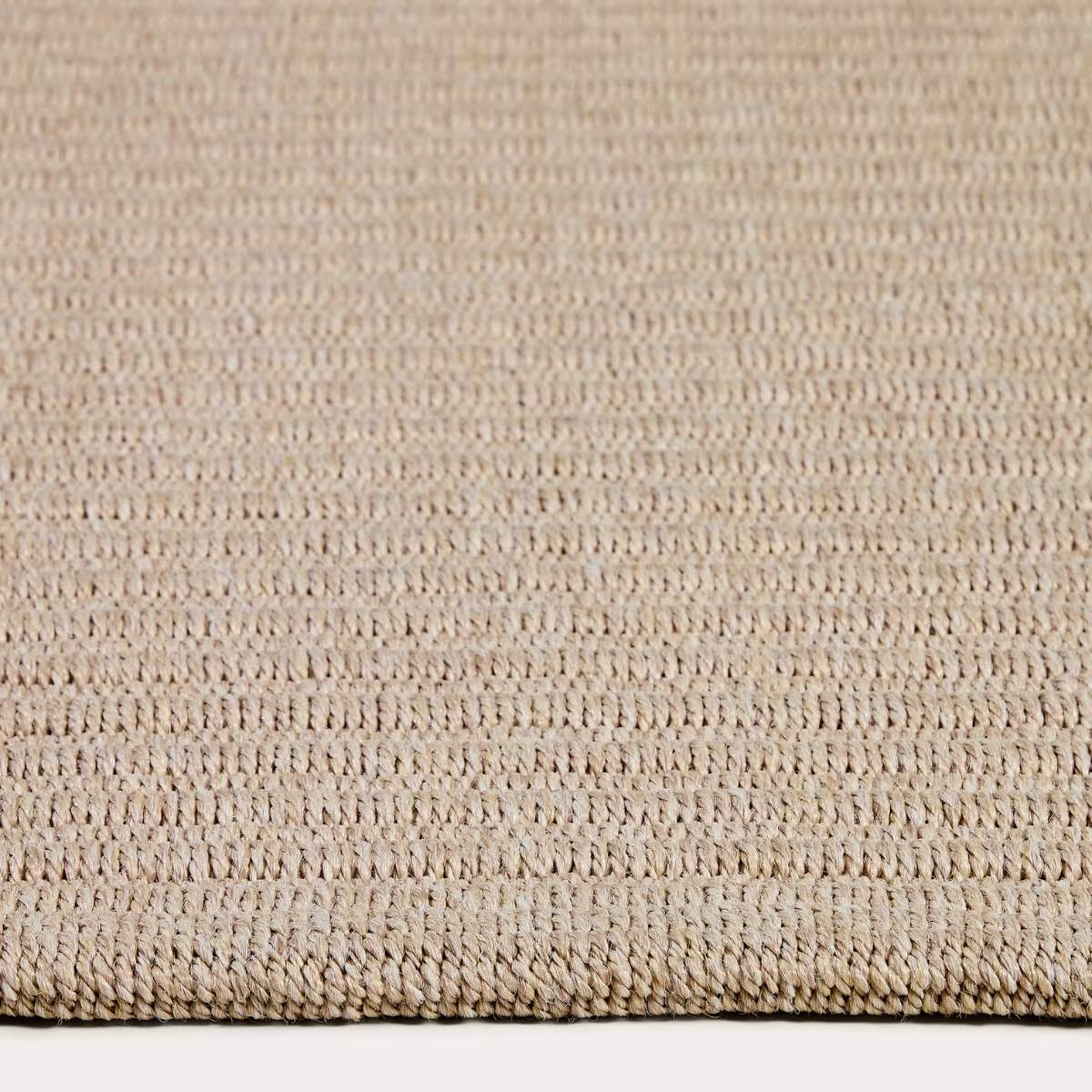 Kave Home Ardelia green and beige synthetic fibre rug 160 x 230cm.