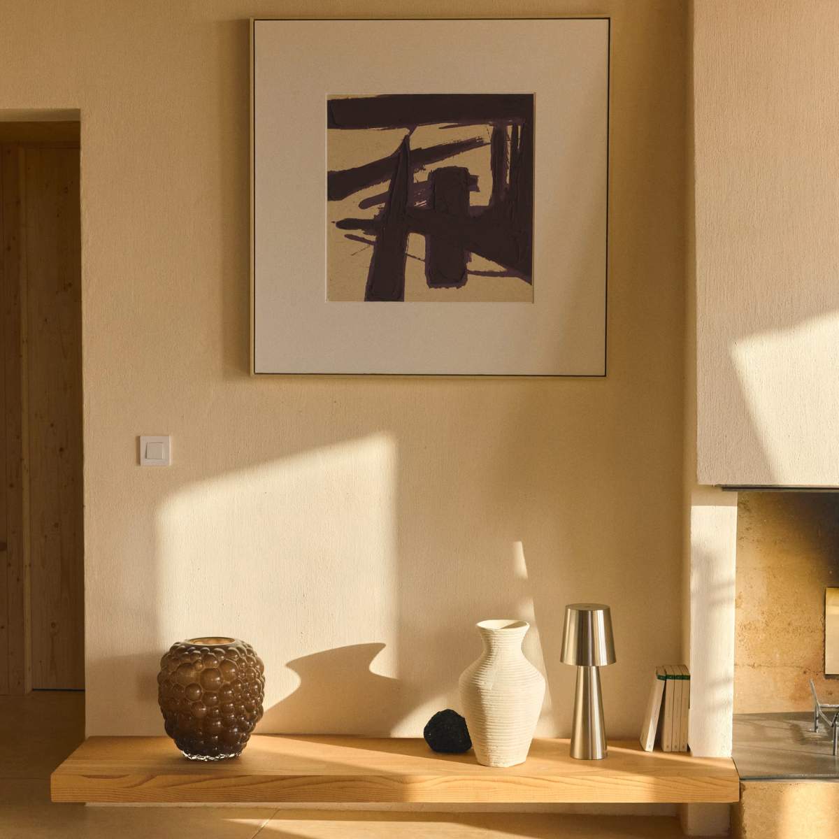 Kave Home Arenys small table lamp in metal with a shiny silver finish