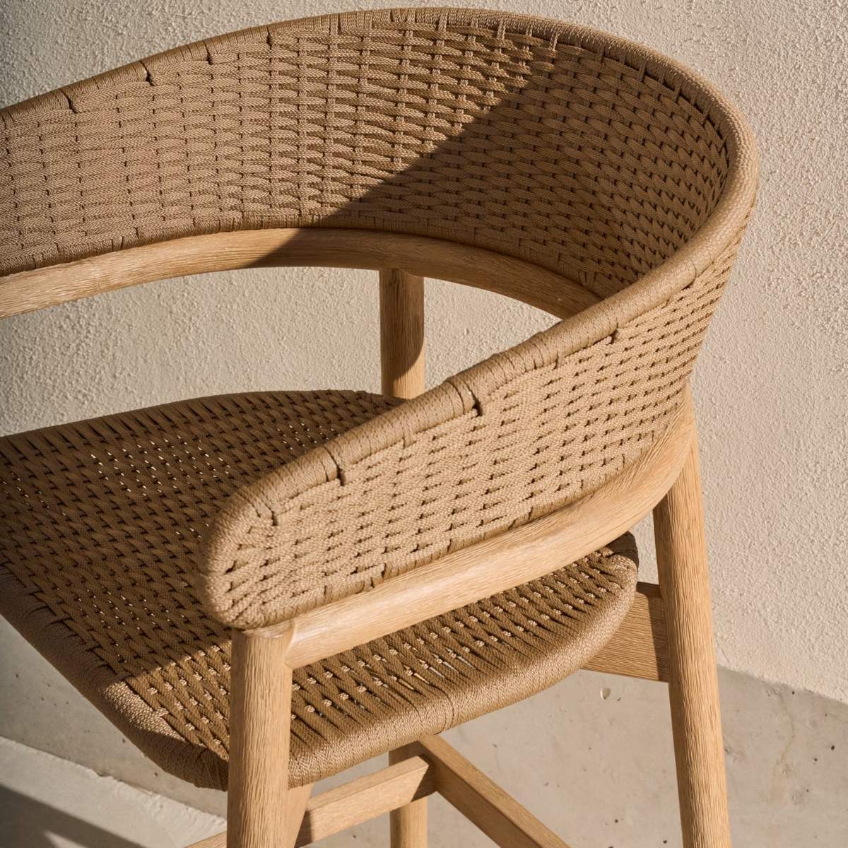 Kave Home Arinella stool in FSC 100% solid acacia wood with natural finish and beige rope cord 75cm