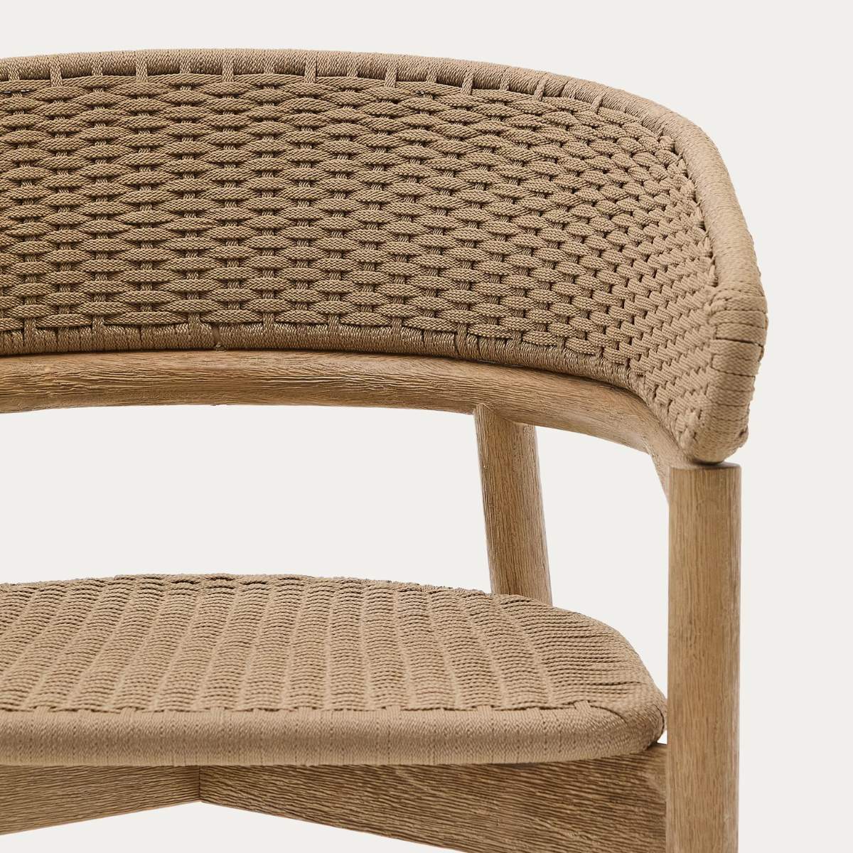 Kave Home Arinella chair in FSC 100% solid acacia wood with natural finish and beige rope cord
