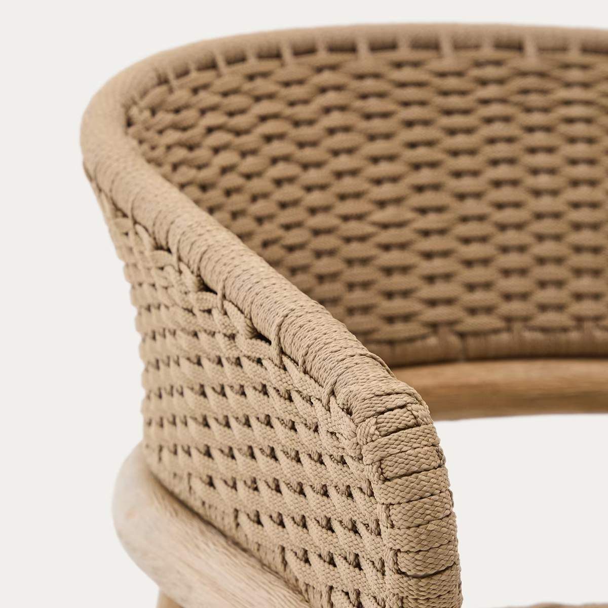 Kave Home Arinella chair in FSC 100% solid acacia wood with natural finish and beige rope cord