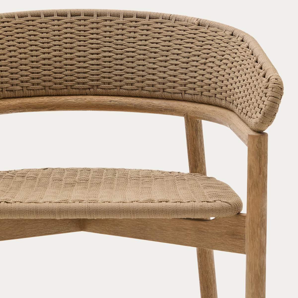 Kave Home Arinella armchair in FSC 100% solid acacia wood with natural finish and beige rope cord
