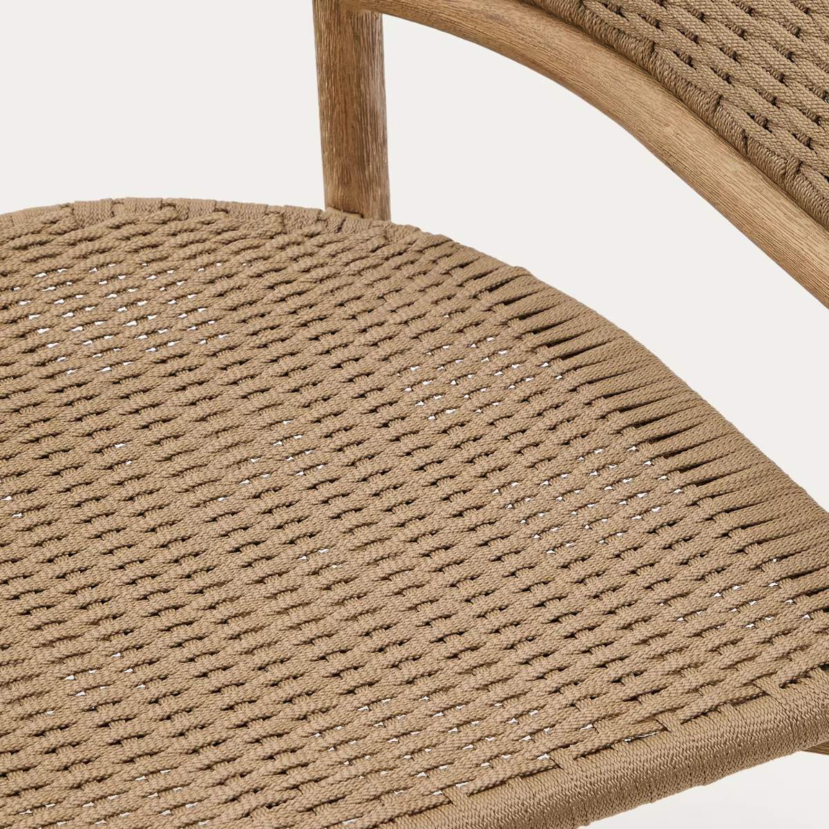 Kave Home Arinella armchair in FSC 100% solid acacia wood with natural finish and beige rope cord