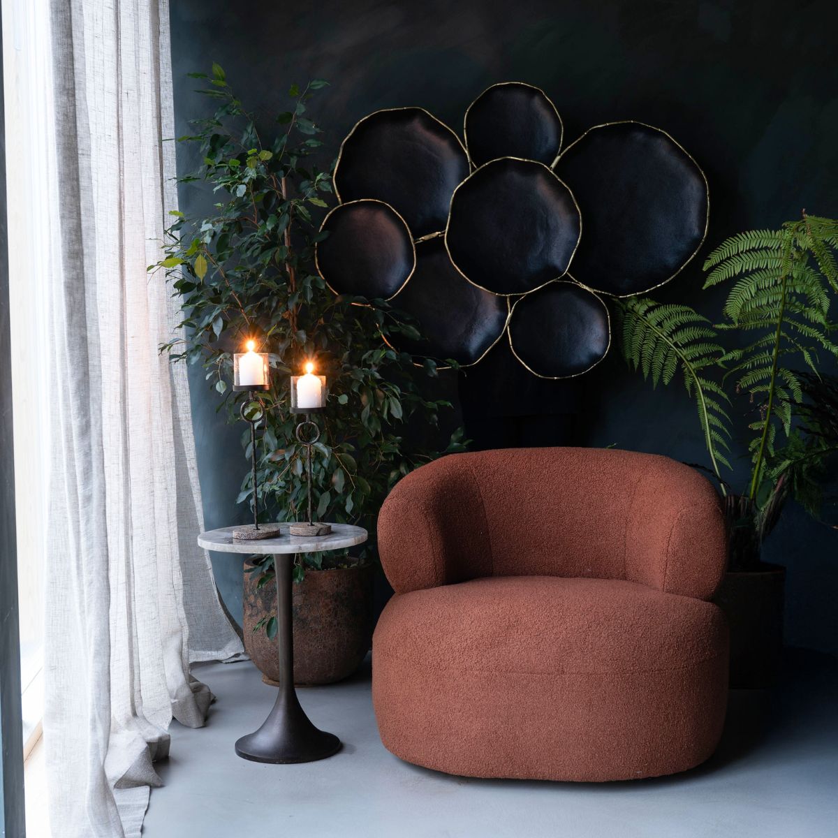 Libra Interiors Arlow 7 Disc Black Metal Wall Art