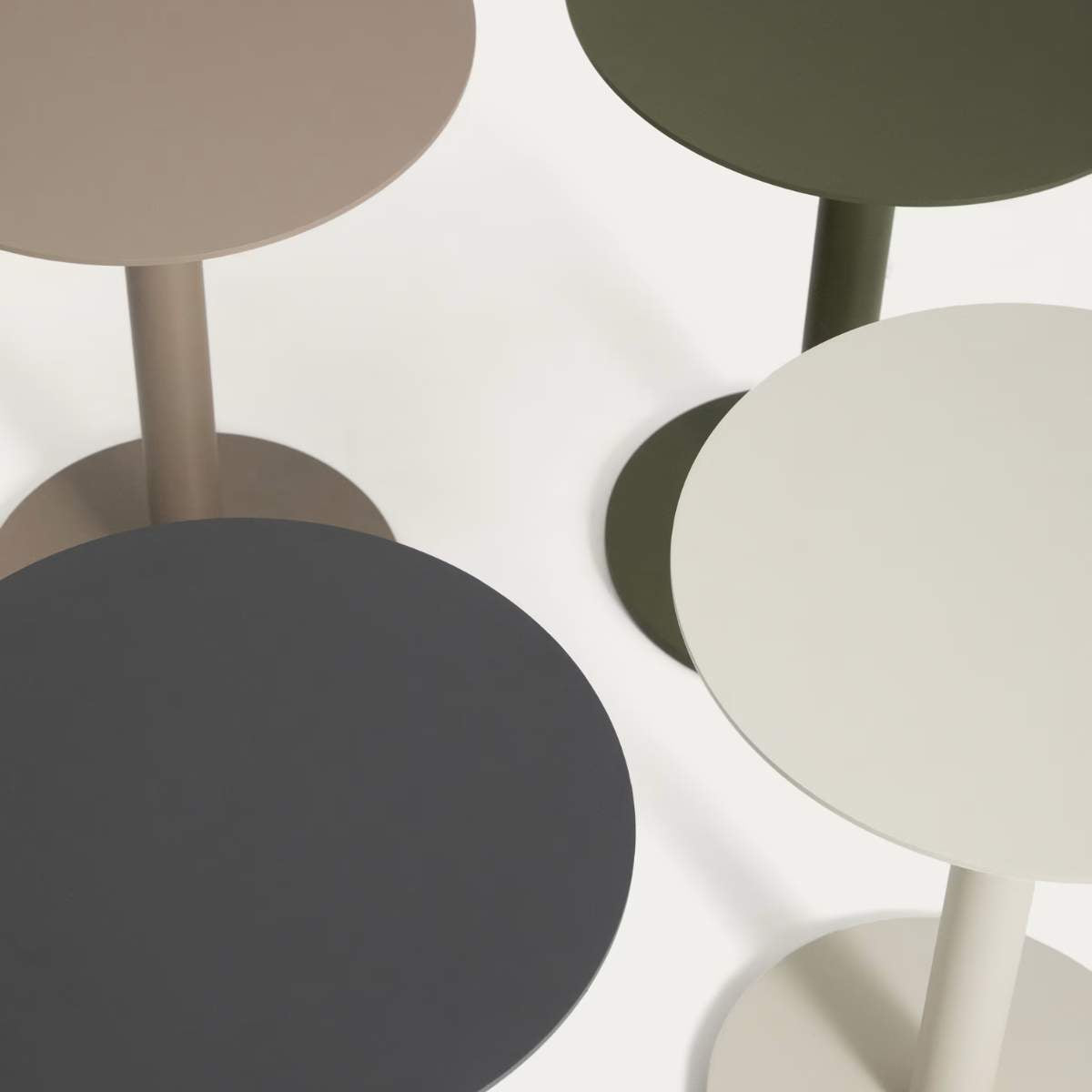 Kave Home Asinara beige aluminium side table Ø40cm