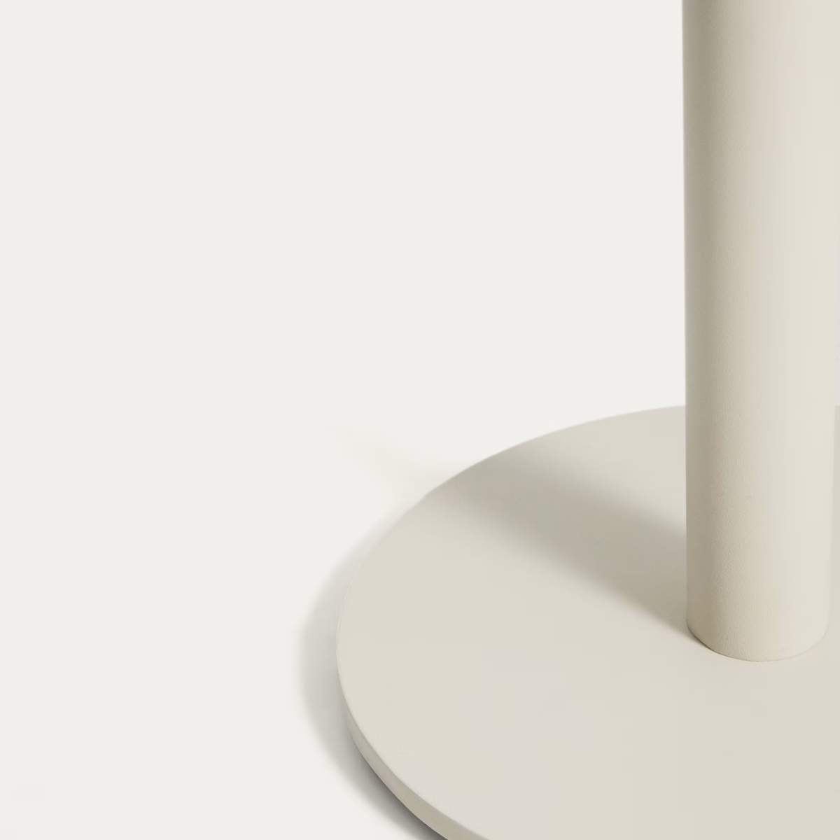 Kave Home Asinara beige aluminium side table Ø40cm