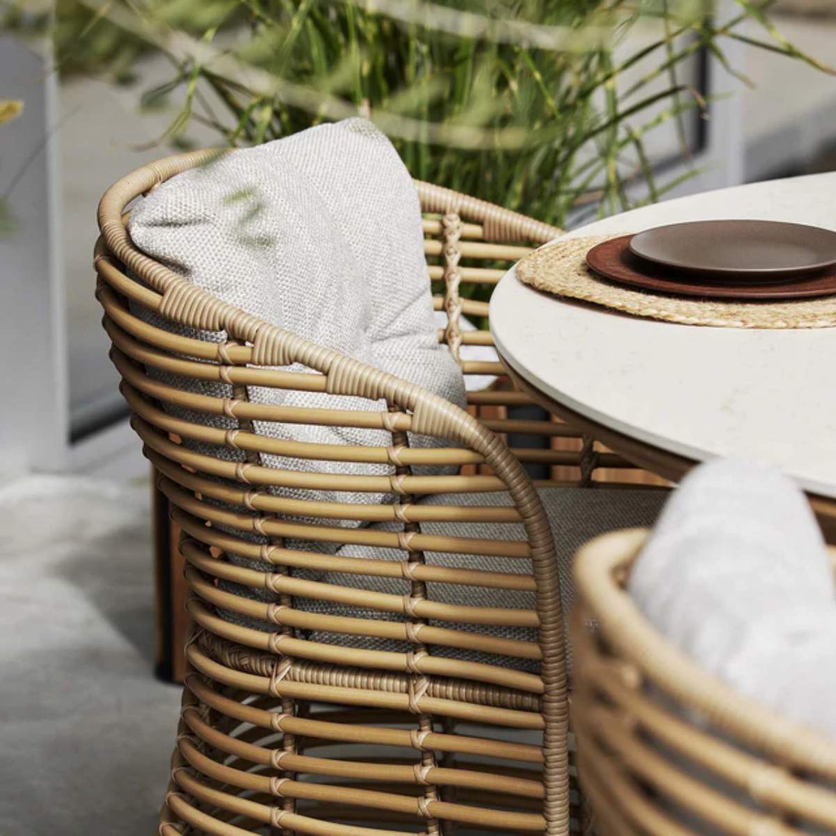 Cane-line Aspect Dining Table, Dia. 144 cm