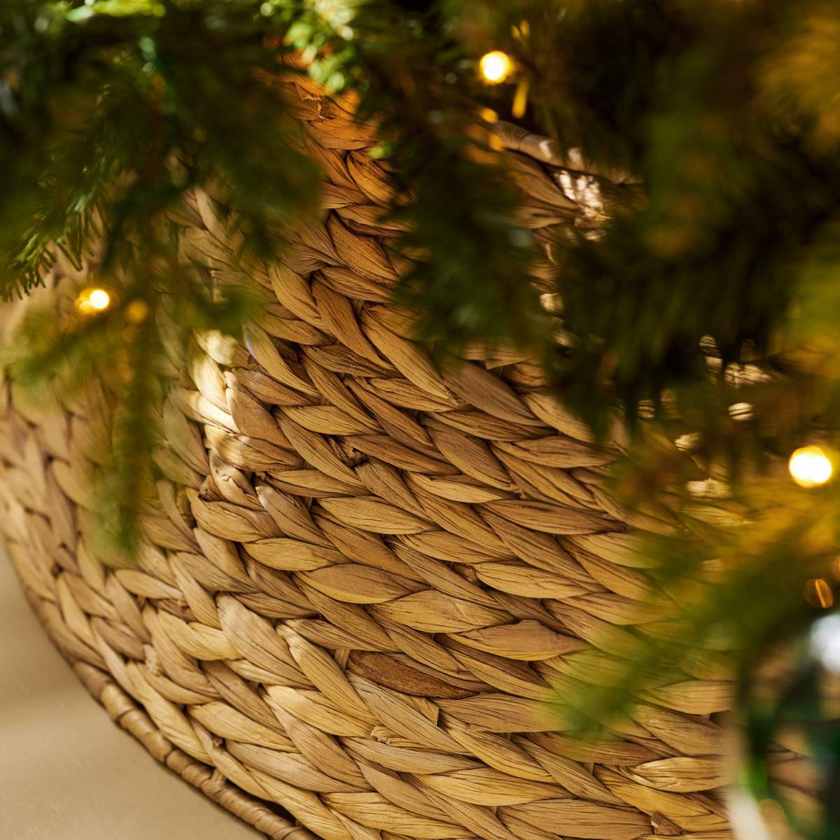 Garden Trading Aston Christmas Tree Skirt Natural 2 Parts - Pack of 2