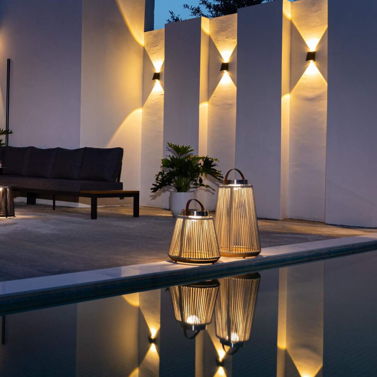 Maze - Athena Small Solar Light - Light Grey