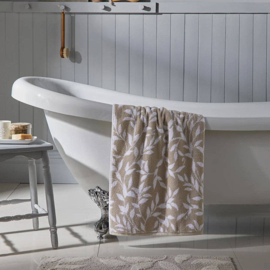 D&D Bathroom Bath Sheet Sandringham
