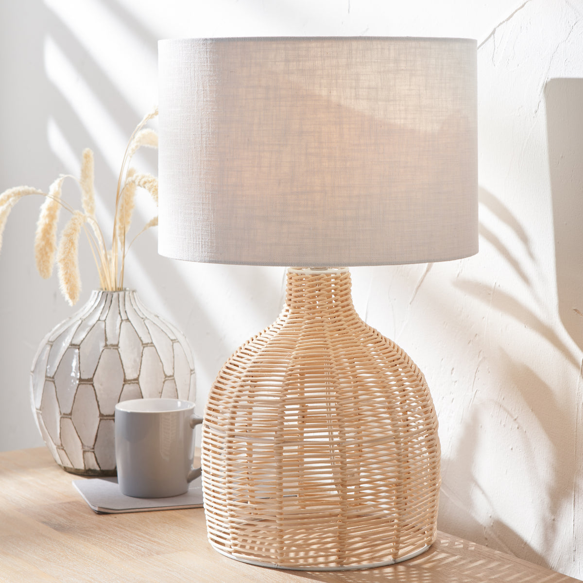 Beau&Co Nils Natural Rattan Cloche Table Lamp