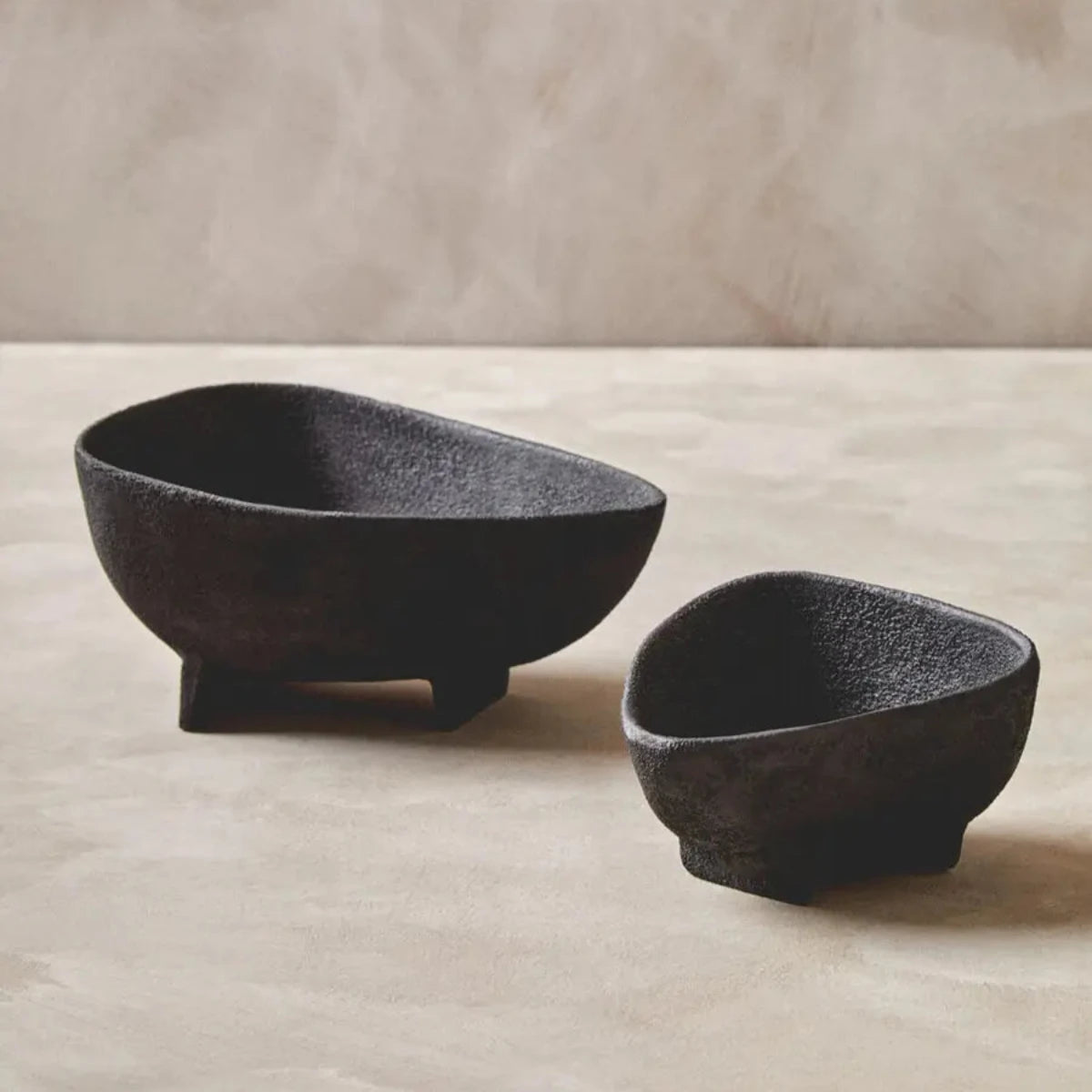 Beaumonde's Derva Set Of 2 Textured Black Bowls 2