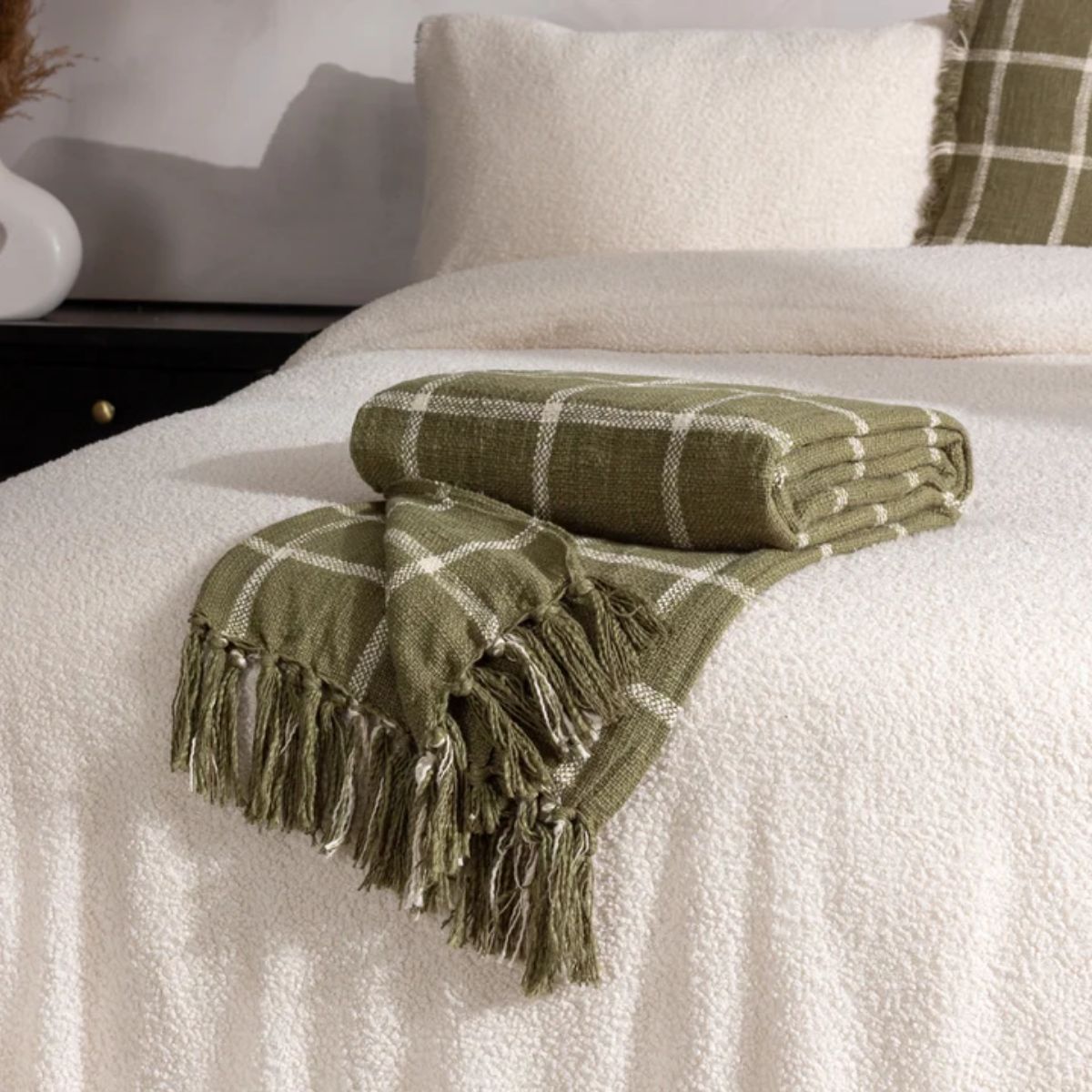 Riva Home Beni Throw