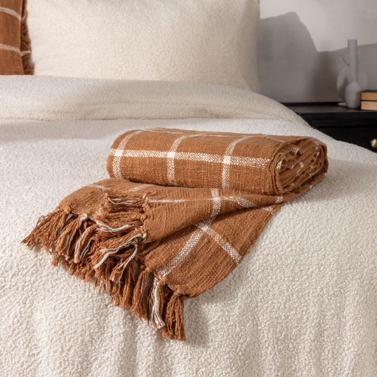 Riva Home Beni Throw