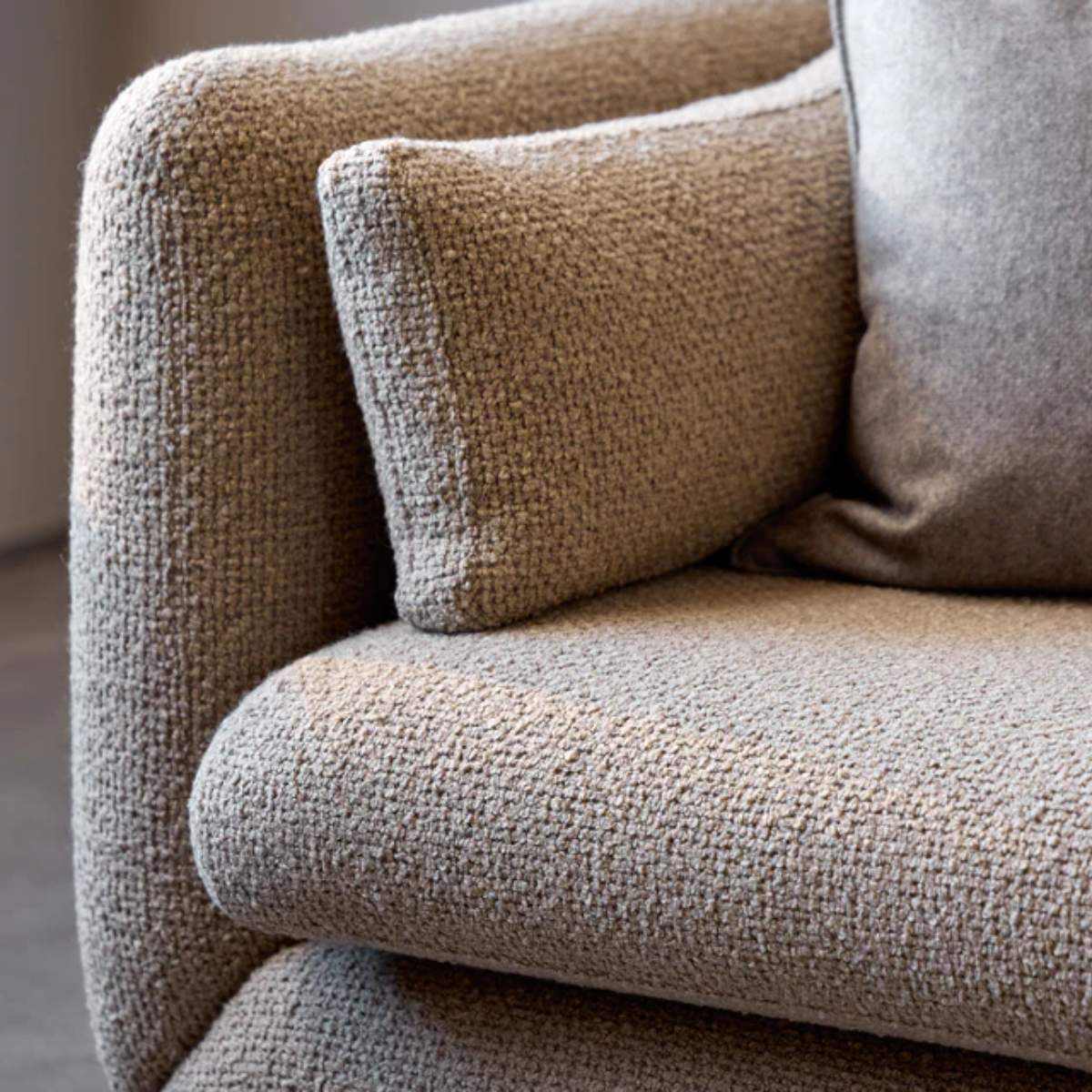 Cane-line Bloom 2-Seater Sofa w/ Plinth