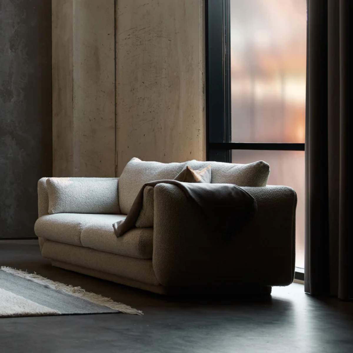 Cane-line Bloom 2-Seater Sofa w/ Plinth