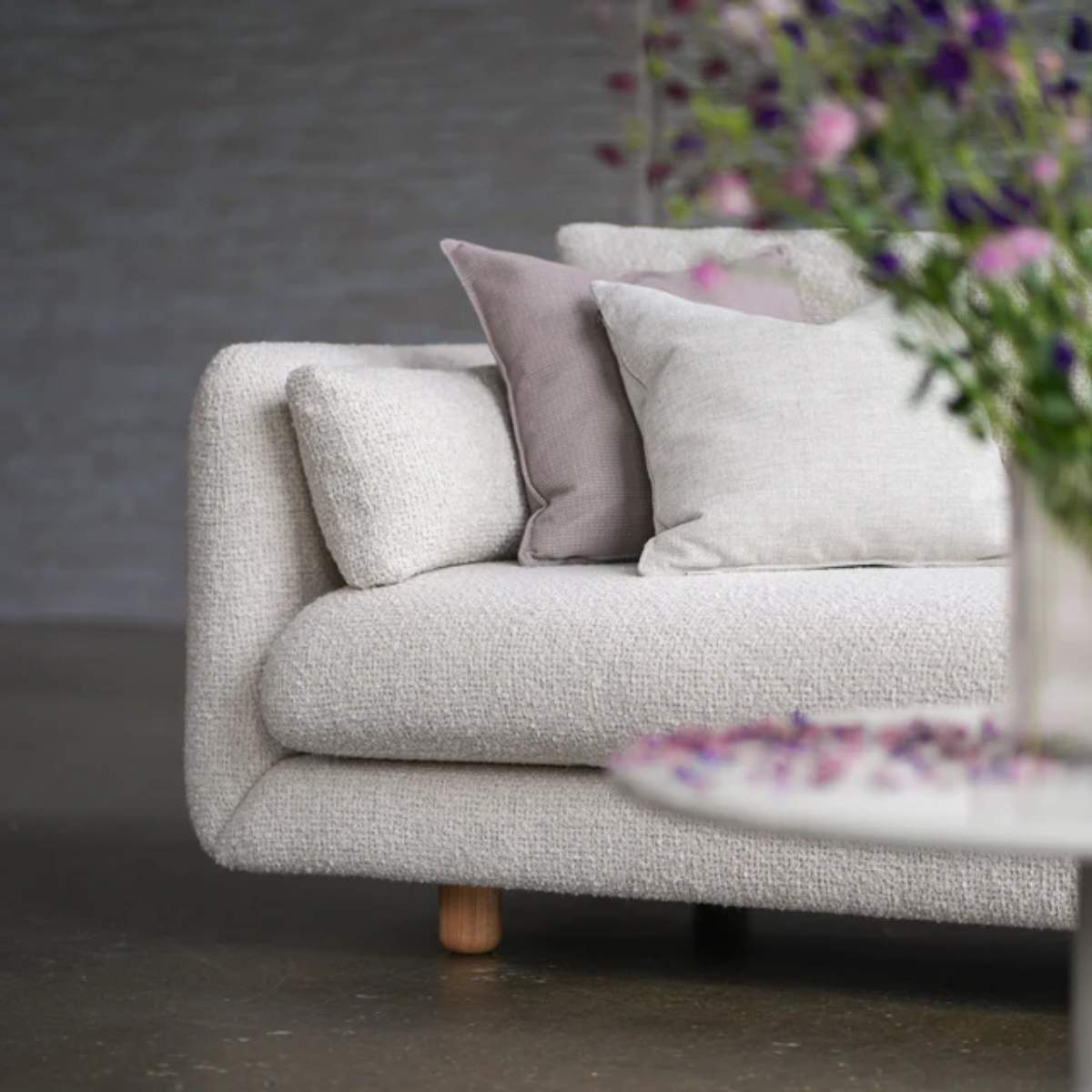 Cane-line Bloom 2-Seater Sofa w/ Teak Legs