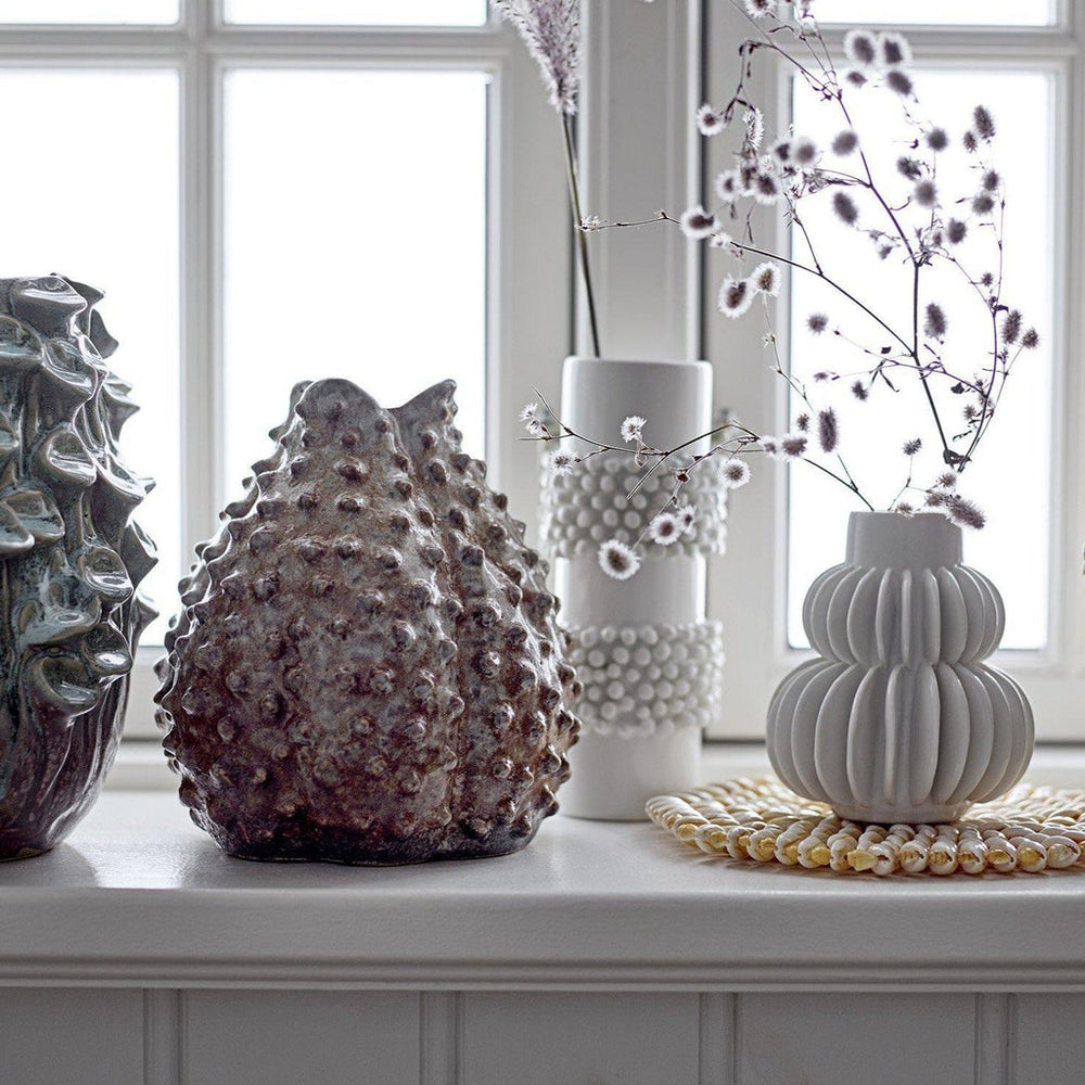 Barrit Stoneware White Vase-Bloomingville-Beaumonde