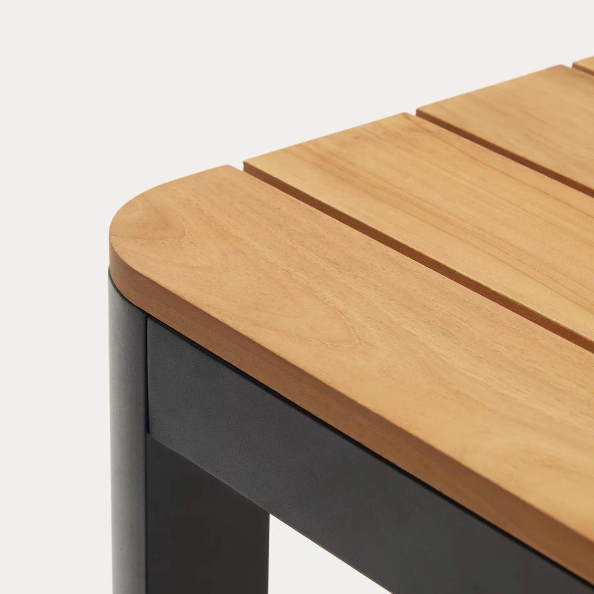 Kave Home Bona aluminium and solid teak table, 100% outdoor suitable with black finish, 160 x 90 cm