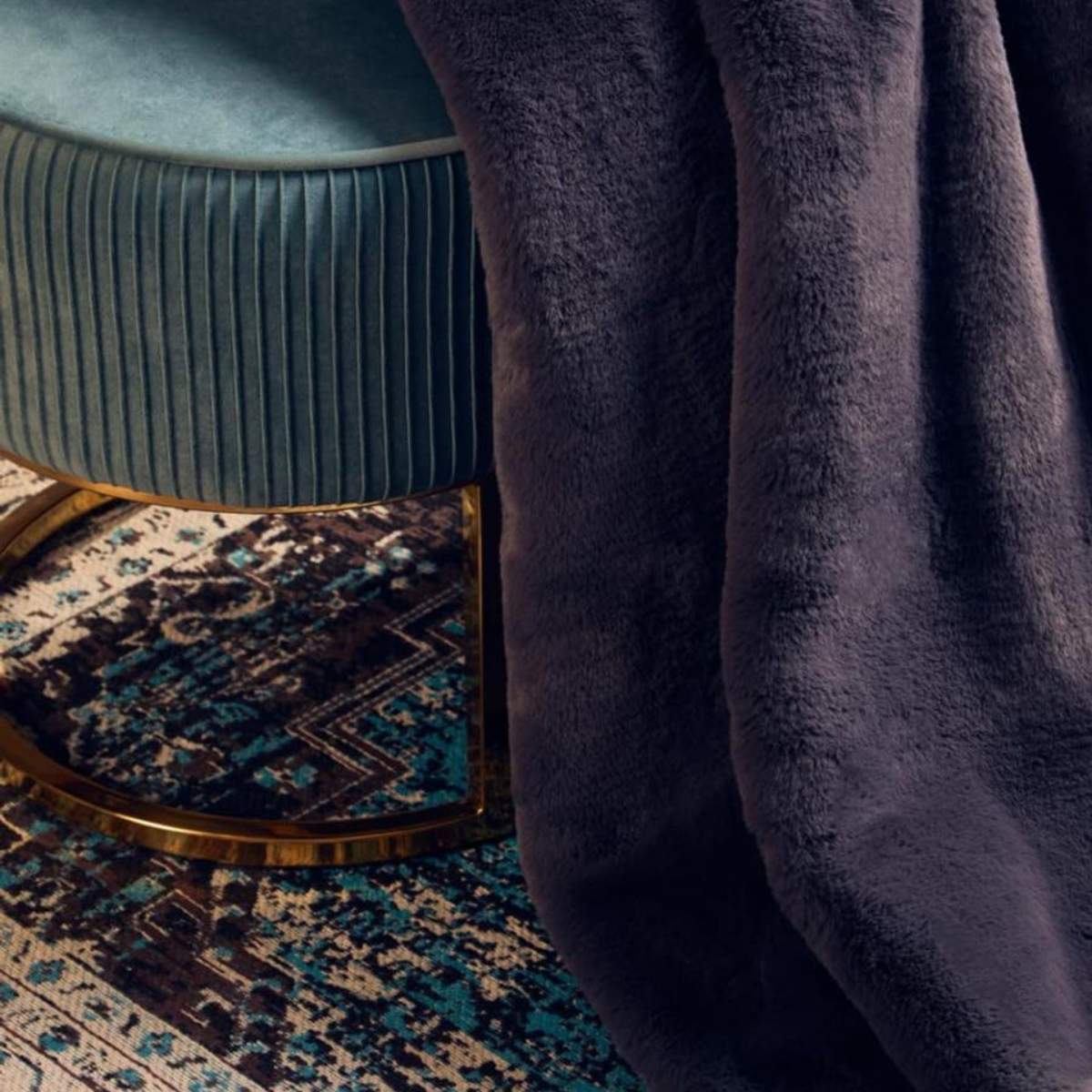 Beaumonde Home Bosie Lamina Grey Fur Throw