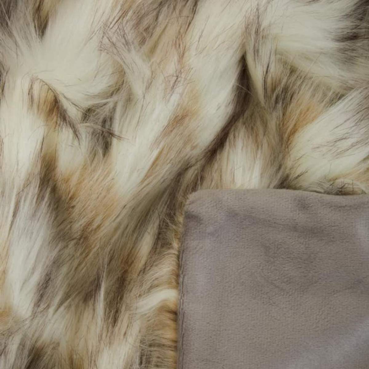 Beaumonde Home Bosie Lamina Natural Fur Throw