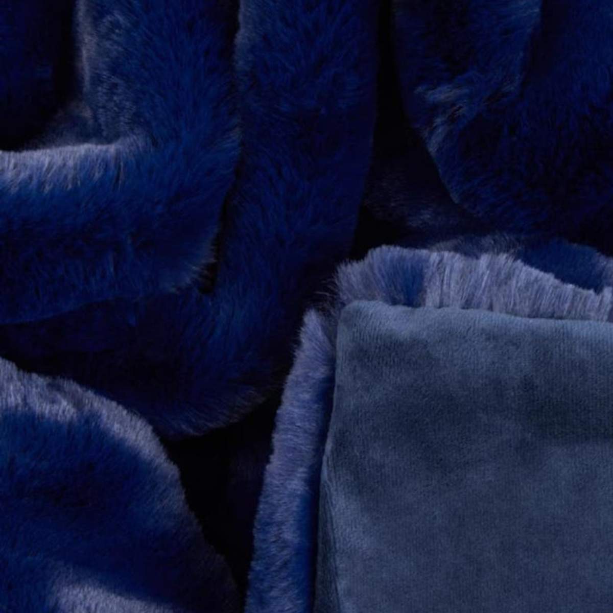 Beaumonde Home Bosie Lamina Navy Blue Throw