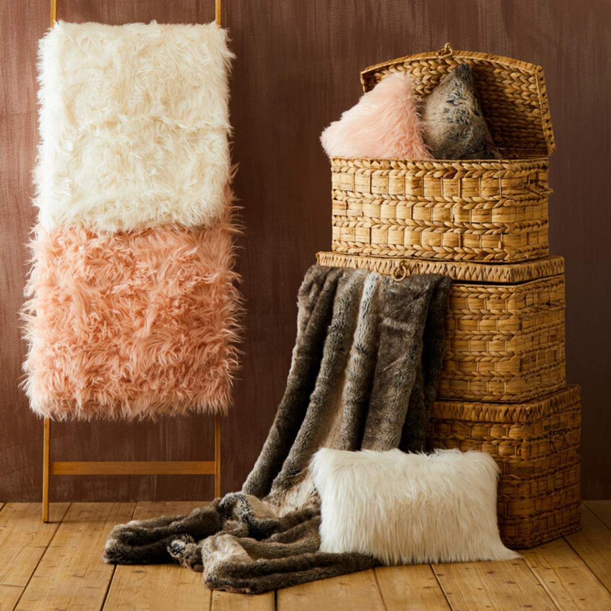 Beaumonde Home Bosie Lamina Pink Throw