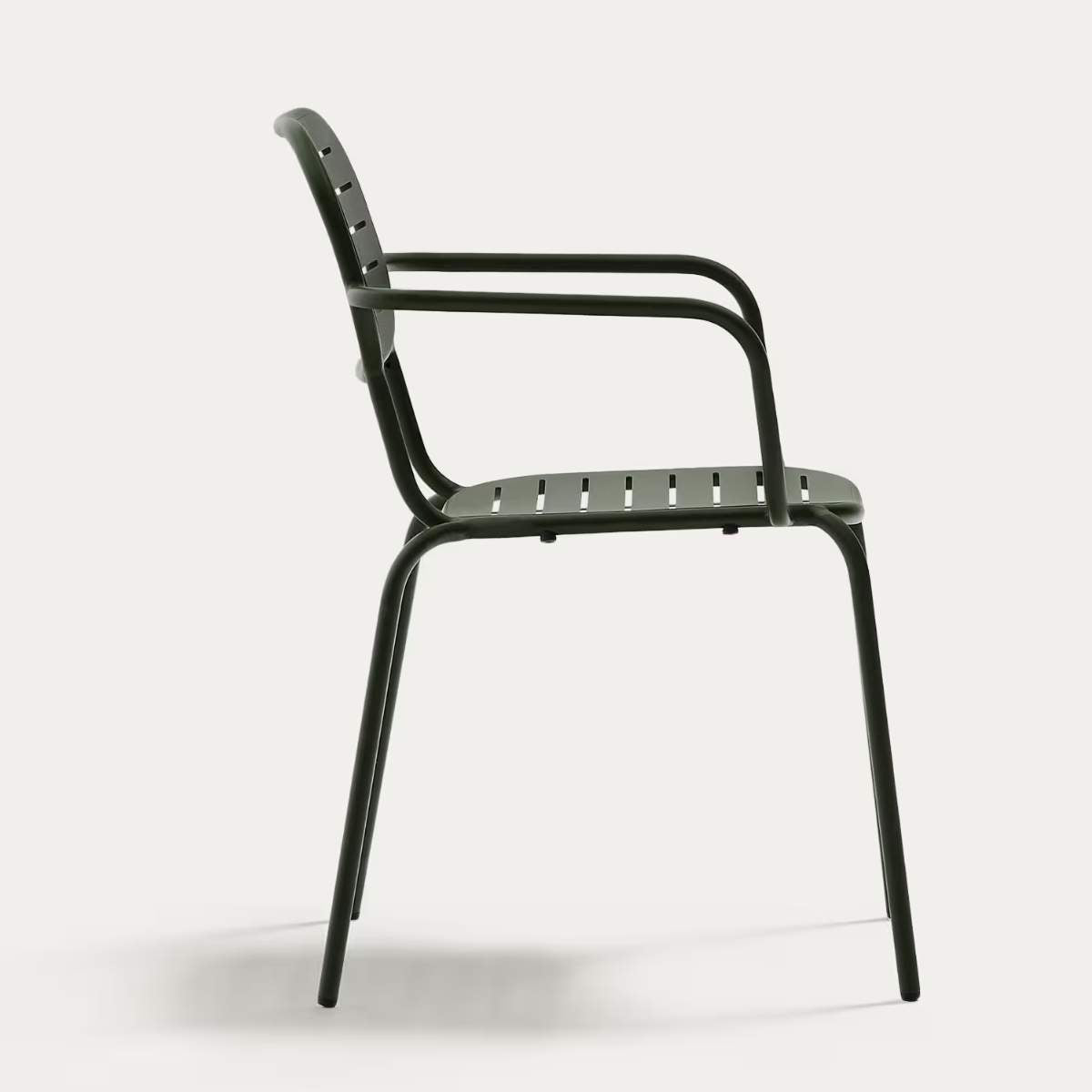 Kave Home Brai stackable outdoor chair with armrests in taupe galvanised steel