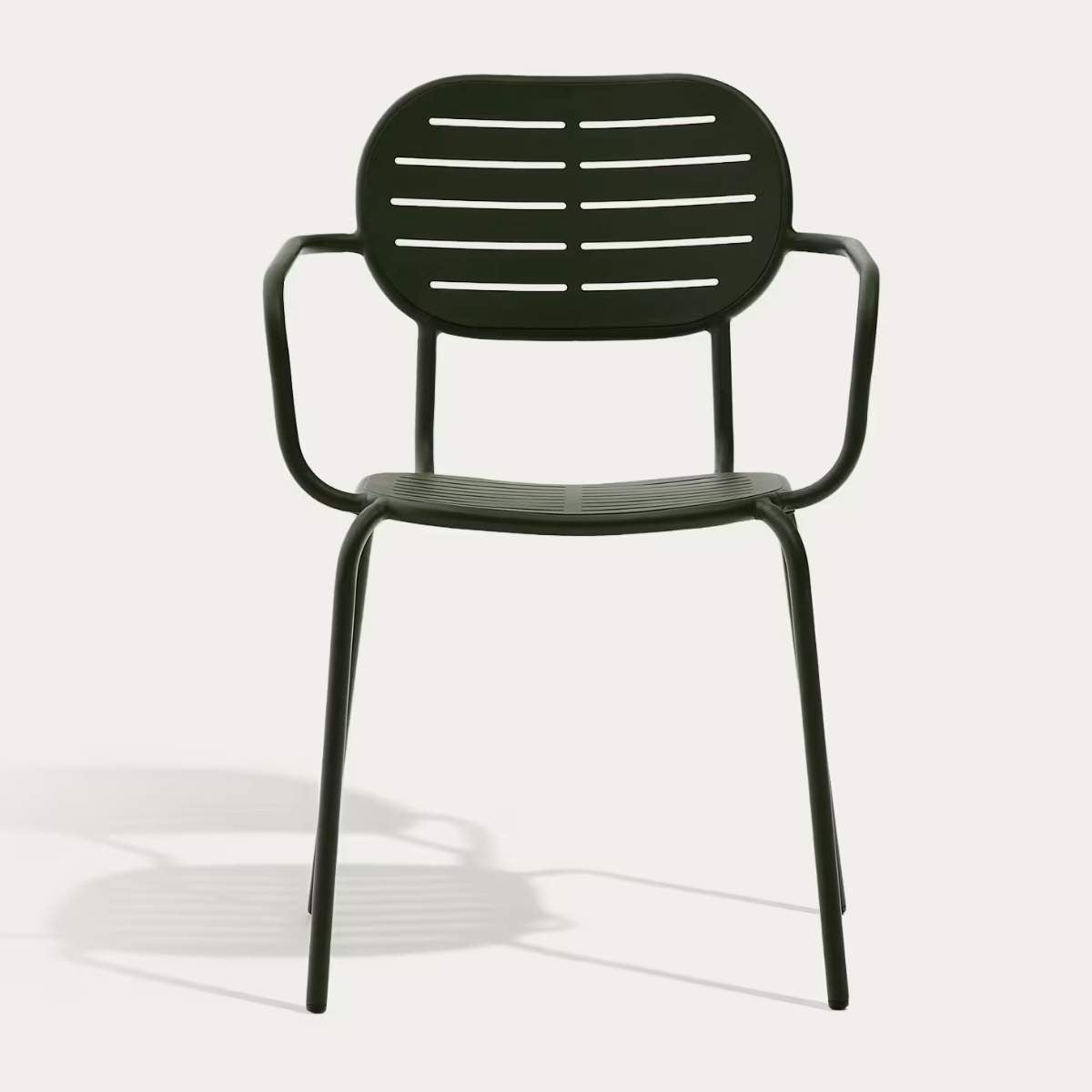 Kave Home Brai stackable outdoor chair with armrests in taupe galvanised steel
