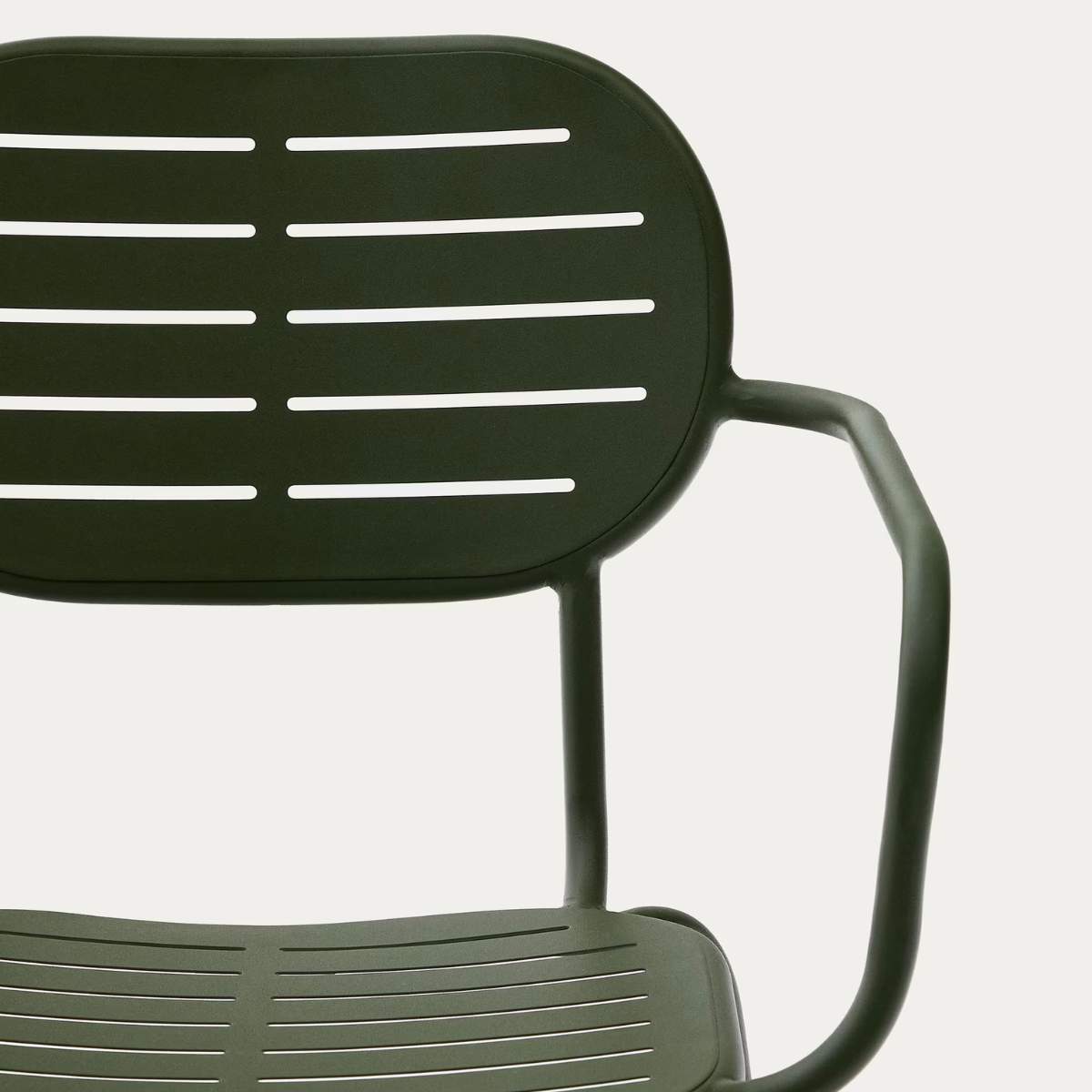 Kave Home Brai stackable outdoor chair with armrests in taupe galvanised steel