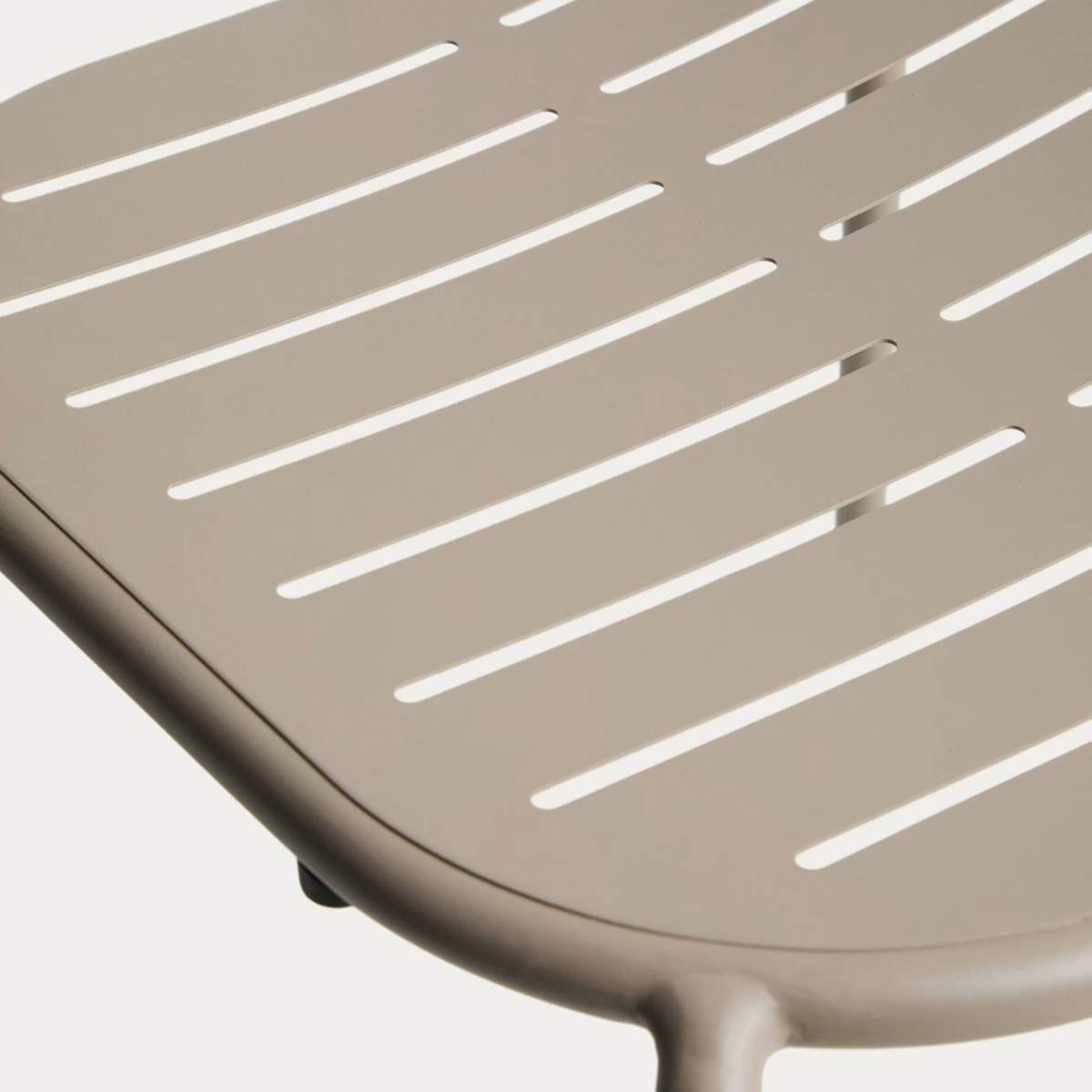 Kave Home Brai stackable outdoor chair in burgundy galvanised steel