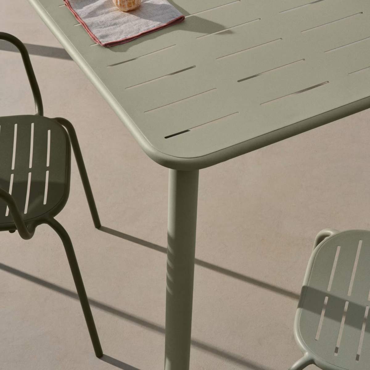Kave Home Brai outdoor table in taupe galvanised steel 180 x 90cm